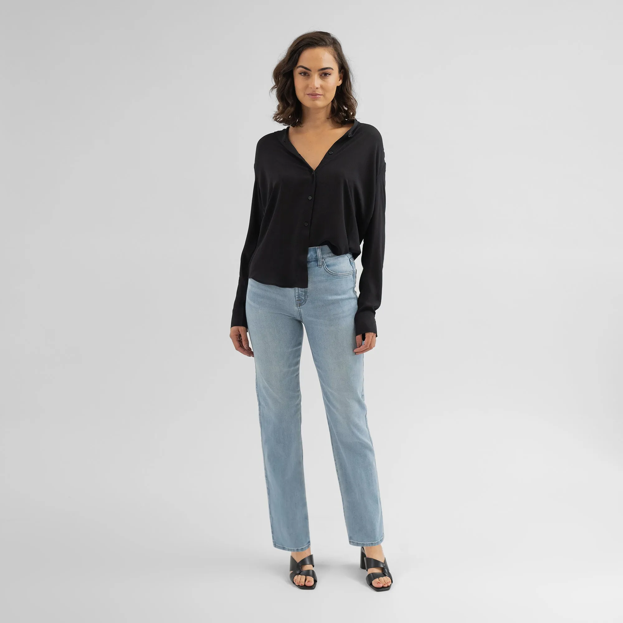 Air Straight Jeans