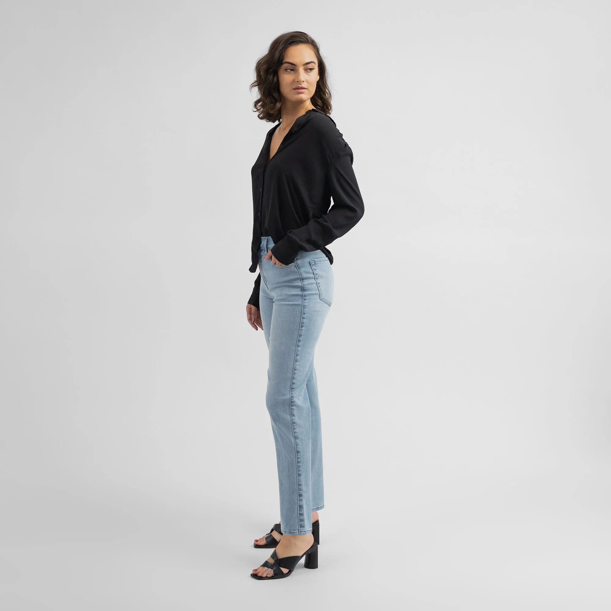 Air Straight Jeans
