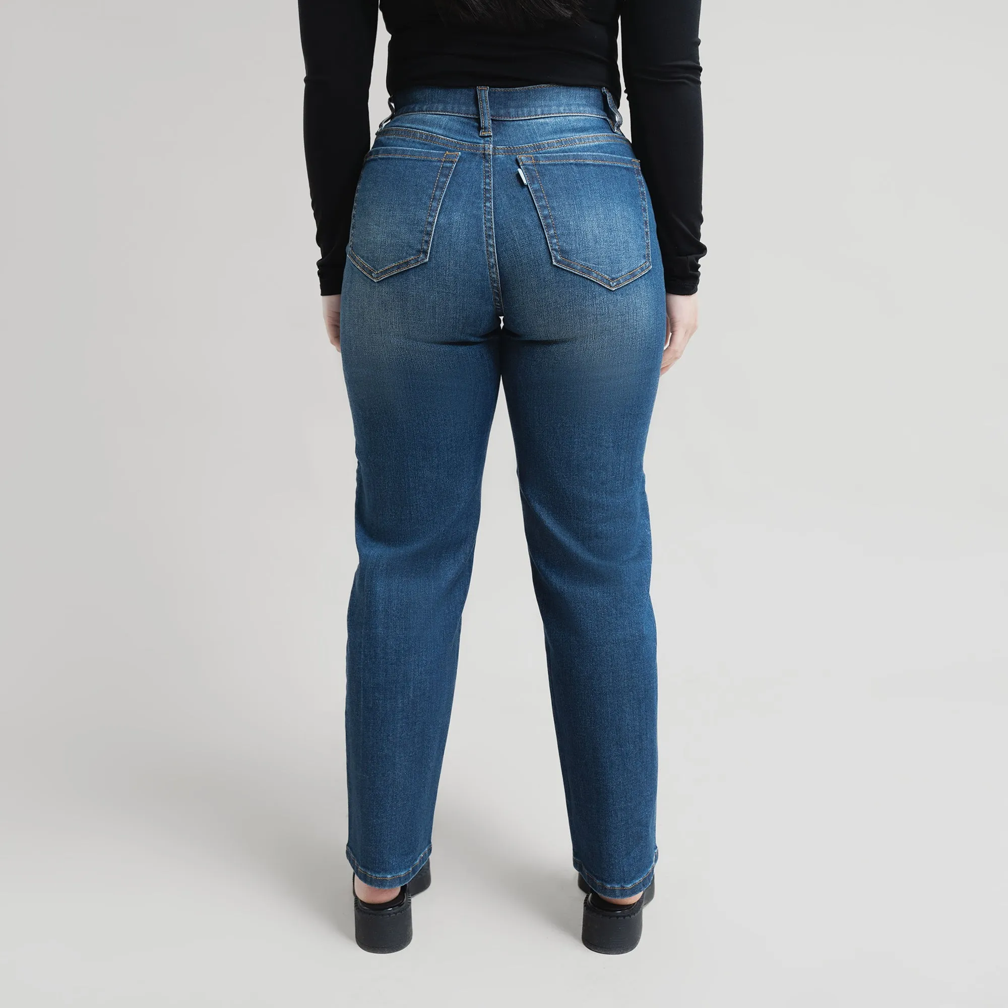 Air Straight Jeans