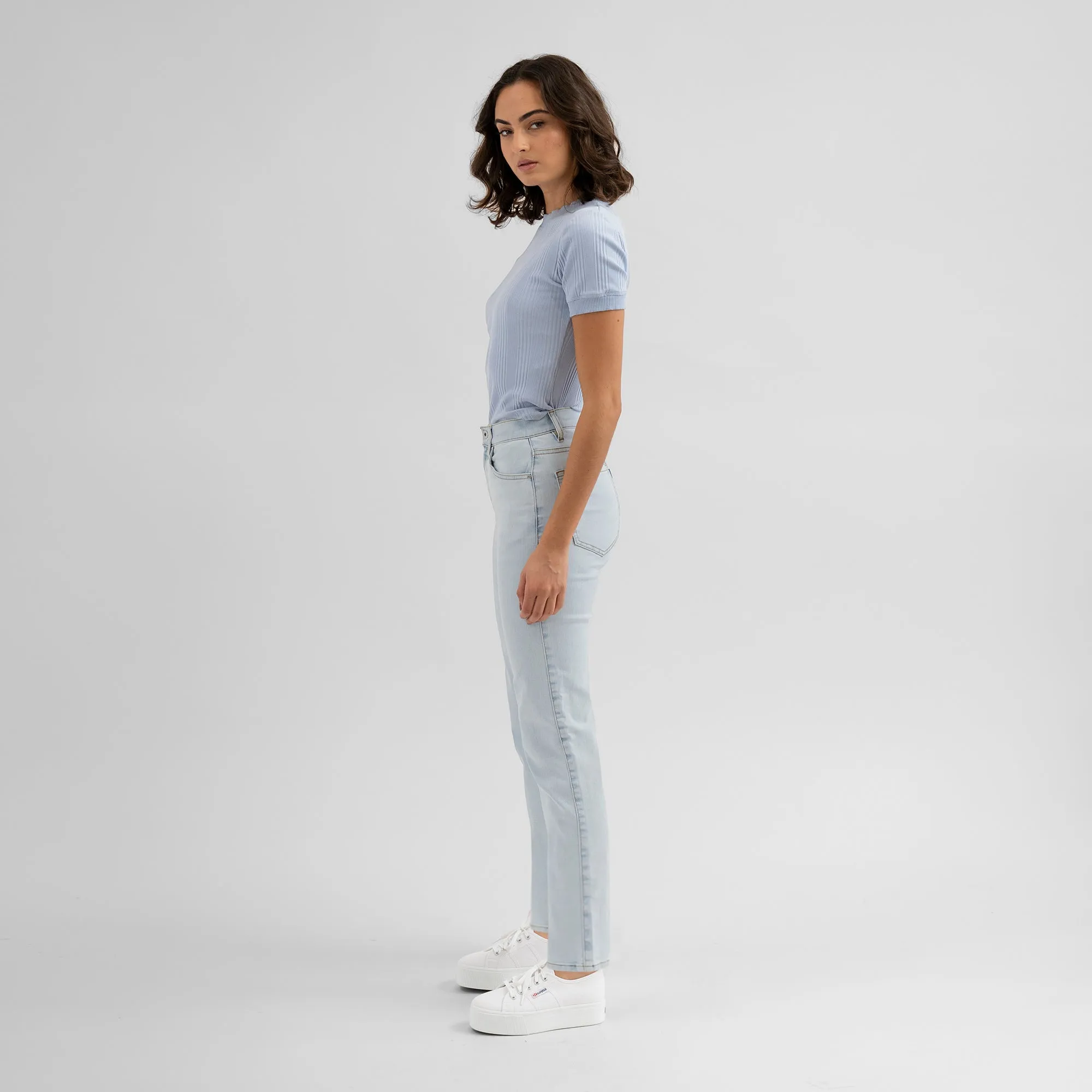 Air Straight Jeans