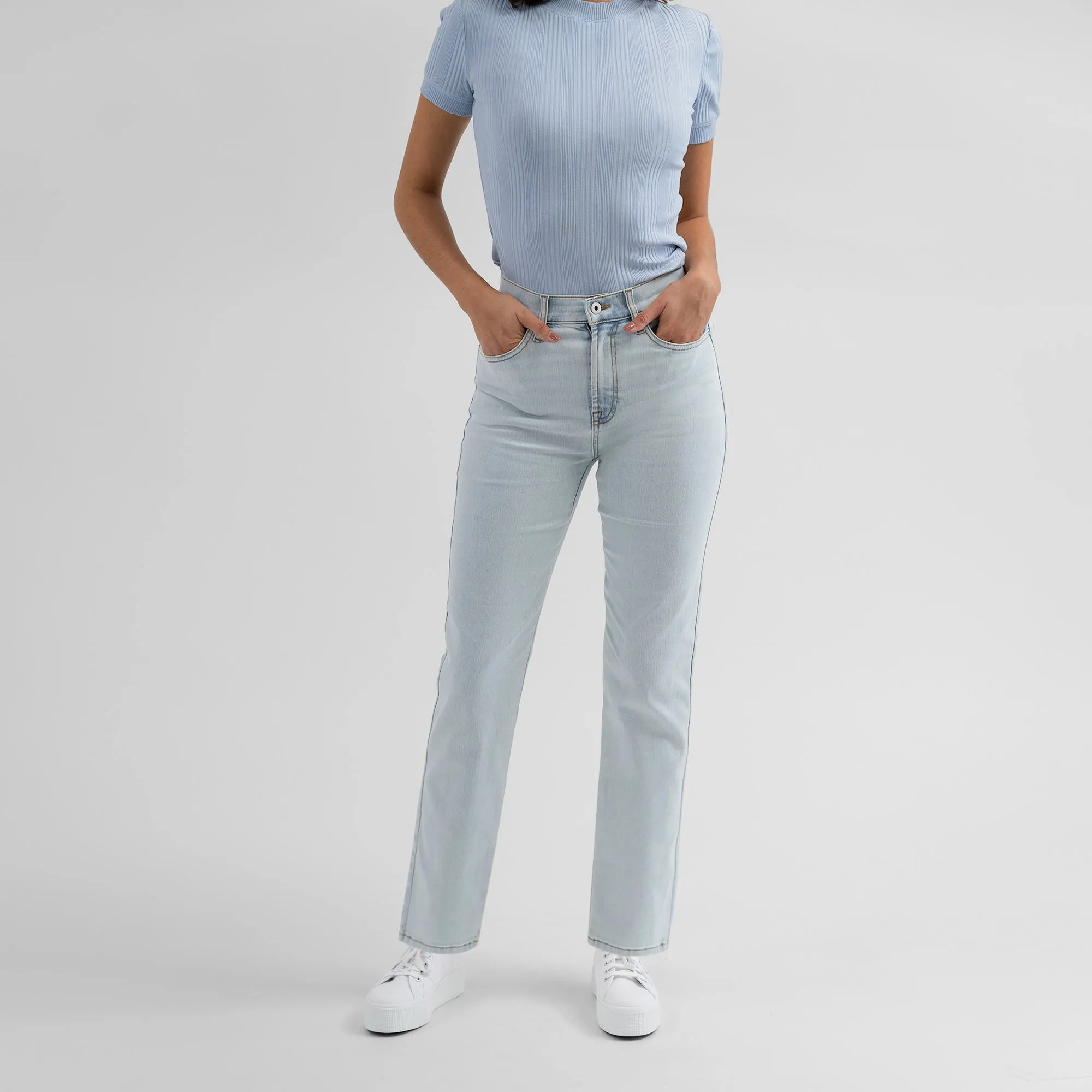 Air Straight Jeans