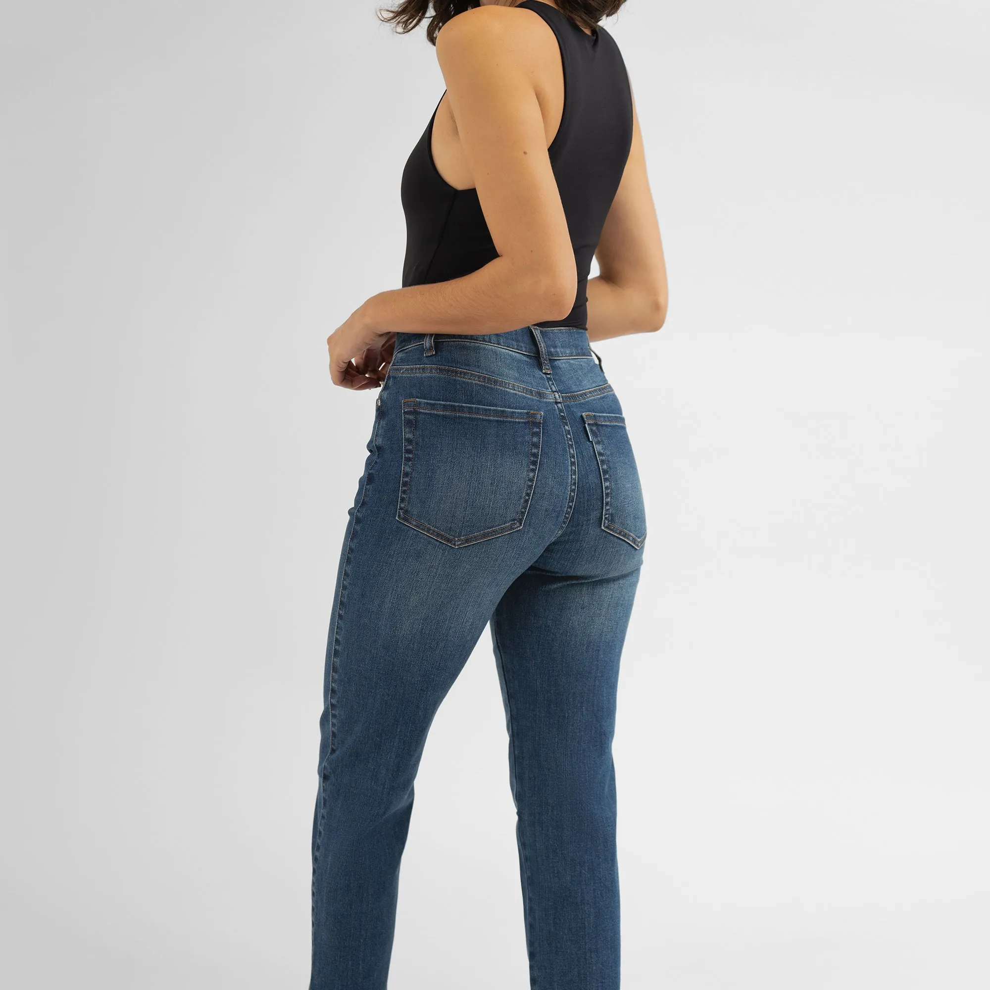 Air Straight Jeans