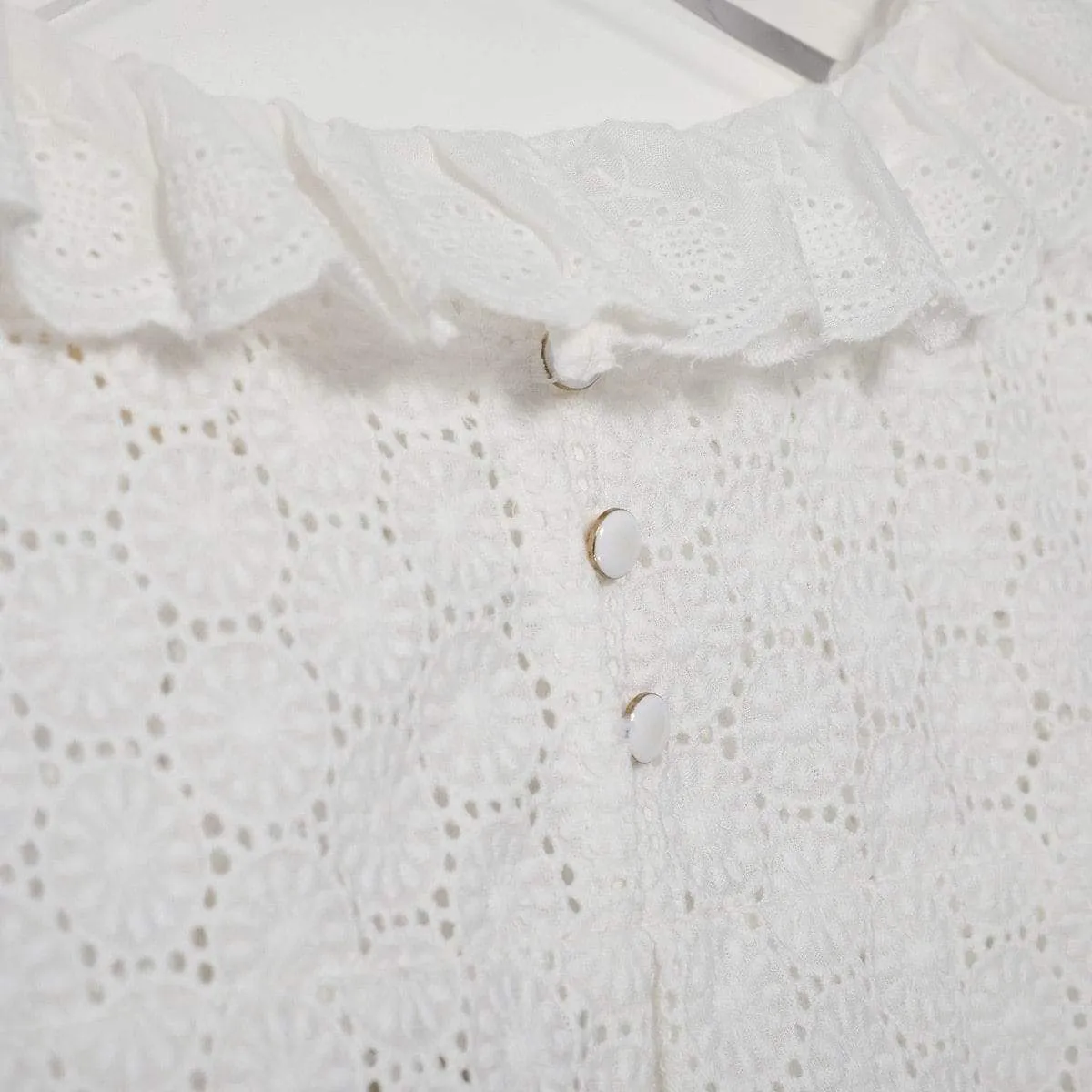 ELEGANT BRIGITTE EMBROIDERY BLOUSE
