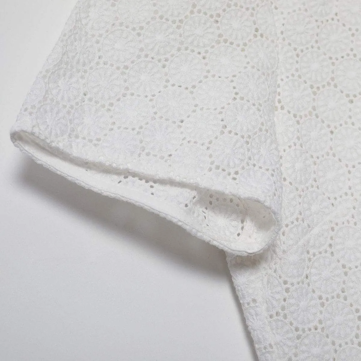 ELEGANT BRIGITTE EMBROIDERY BLOUSE