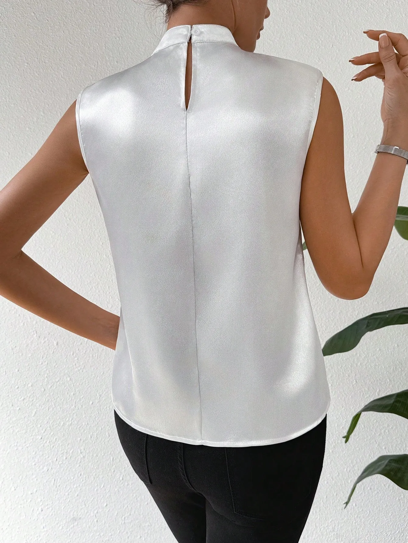 Elegant Sleeveless Shirt With Rhinestones