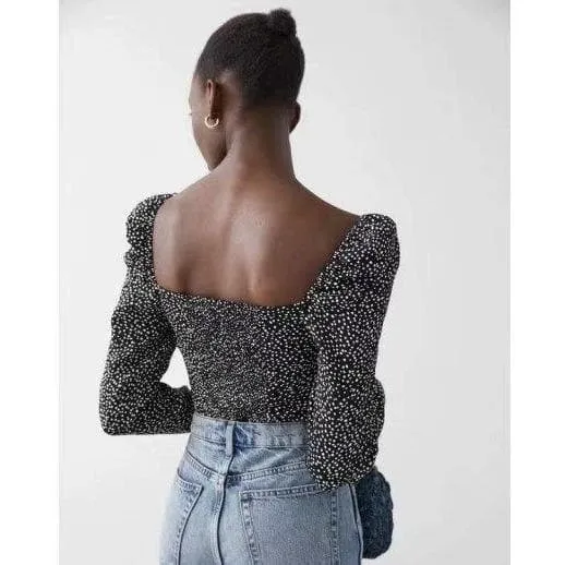 ELEGANT SQUARE COLLAR SLIM TOP
