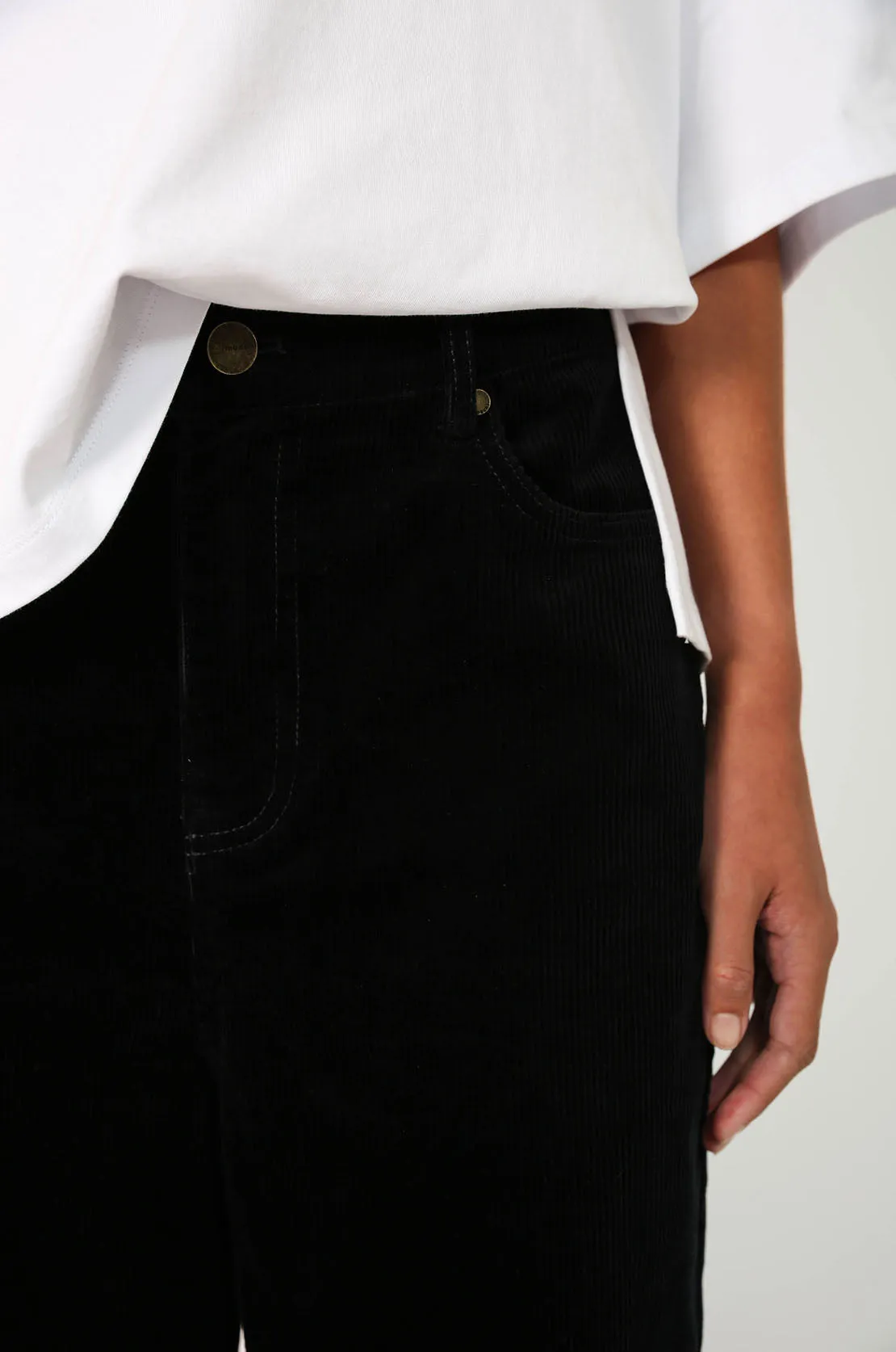 glowed jean / dark ink cord