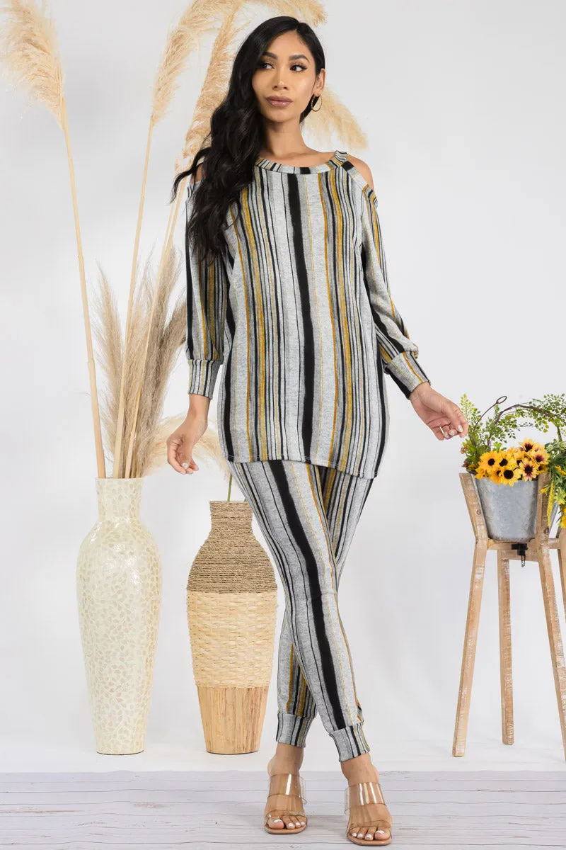 HH669R-STRIPES - 2 PC TOP AND JOGGER SET