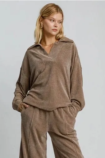 LEAH- Mocha chenille collared elegant sweater
